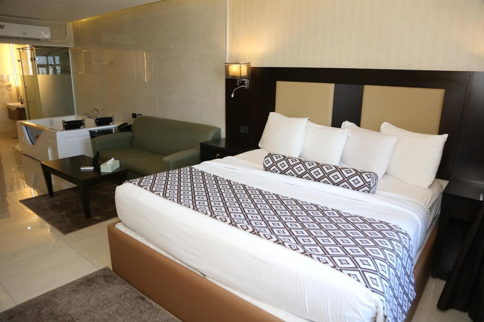 Olive Tree Amman Hotel Екстериор снимка